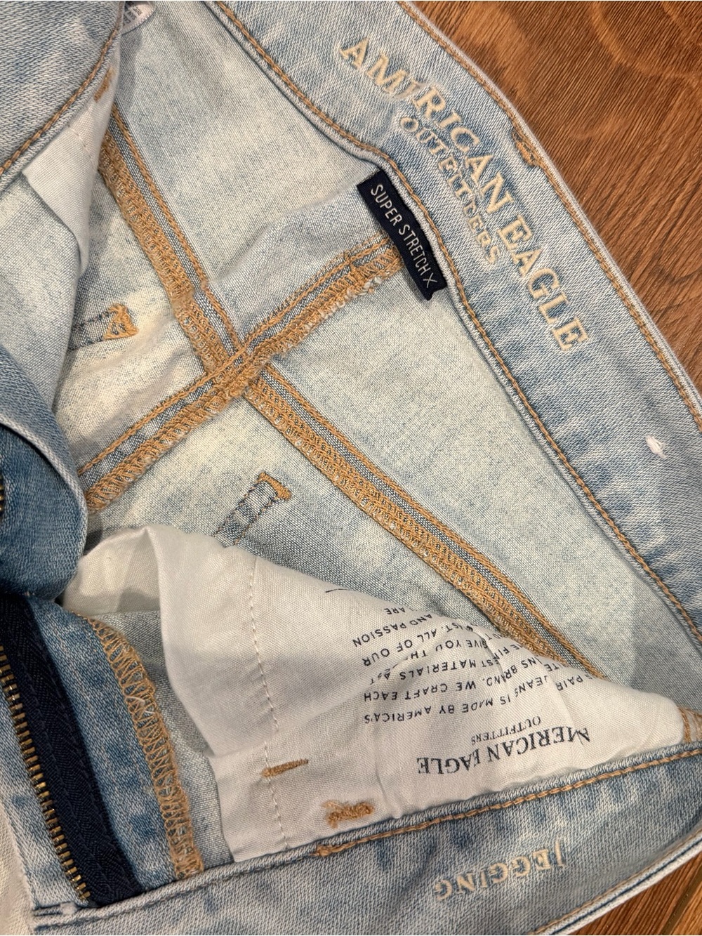 American Eagle Outfitters Light Wash Super Stretch Jeggings